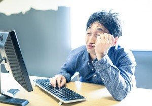 仕事や勉強時に睡魔！簡単にできる眠気に勝つ方法をピックアップしてみた