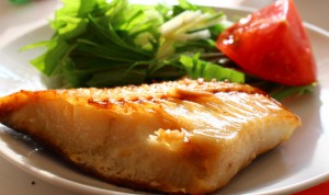 魚の骨が喉に刺さって取れないぞ！取り方を考えてみる