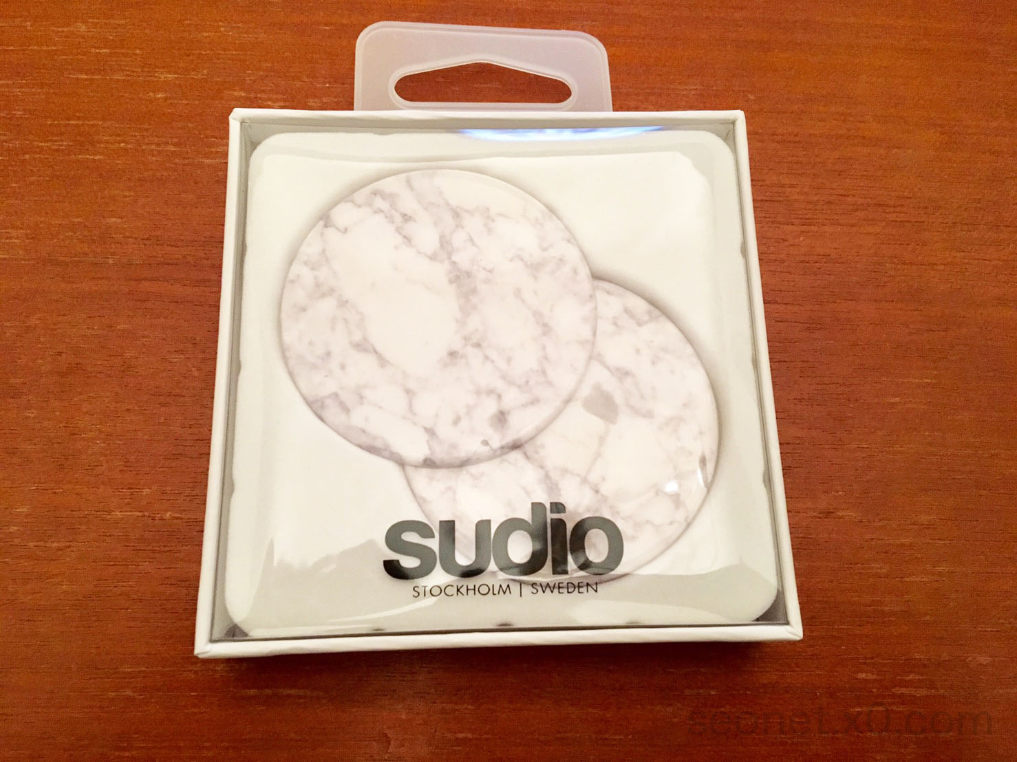 sudio-headphones-14