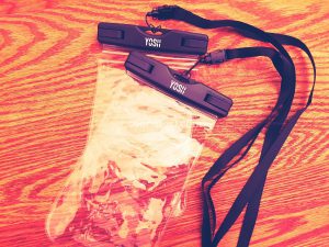 海やお風呂で使えるスマホの防水ケースを買ってみた